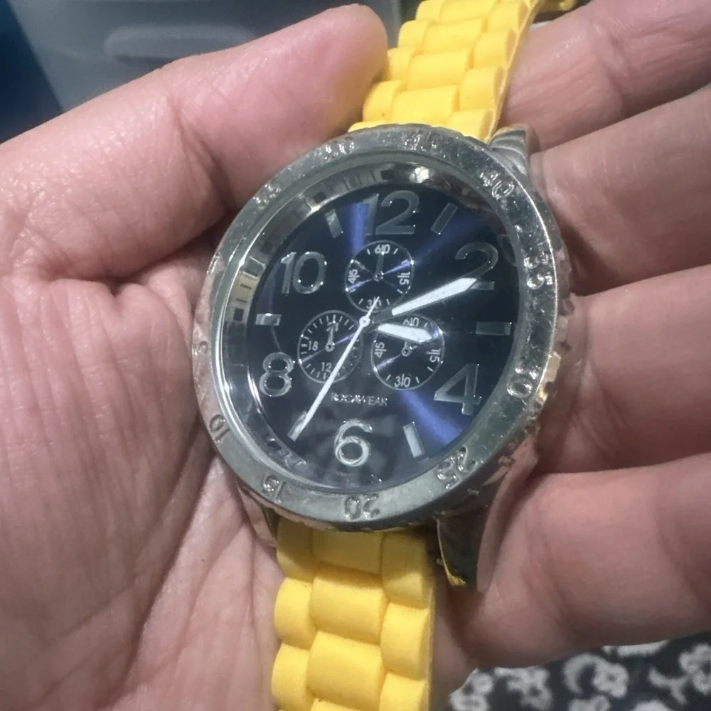 Works ROCAWEAR Mens Wristwatch Blue Dial Yellow Silicone Band Classic‎ 54mm Runs